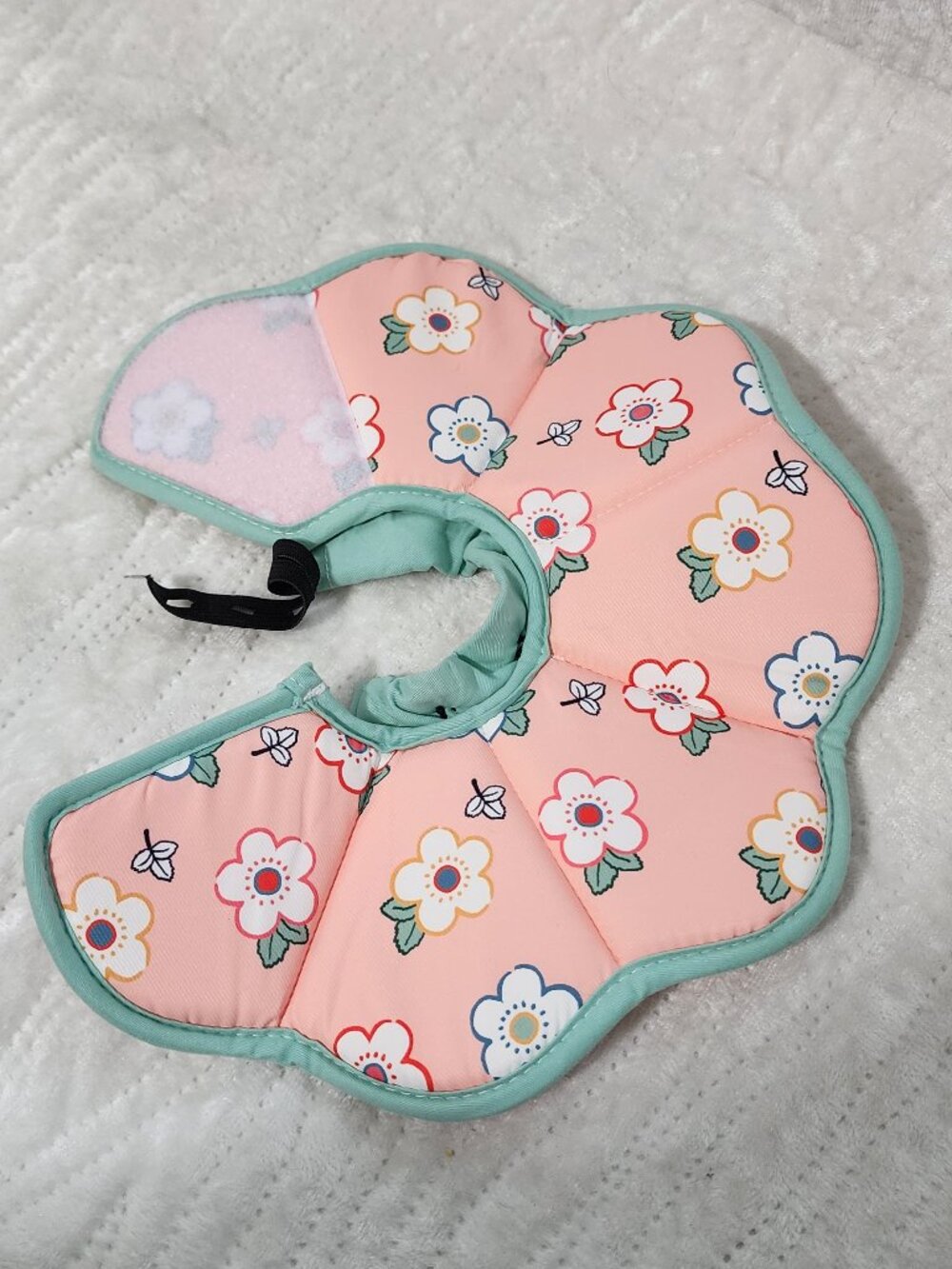 Brand:  TZBEINN, Fabric Cone for a kitten.  NWOT,  Closed Cone is 5.1" - 7.87"